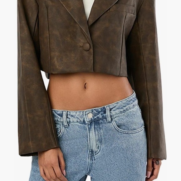 WeWoreWhat Jackets & Blazers - WeWoreWhat NWT Patina Cropped Blazer 🤎 Size Medium 🤎